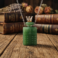 Pendentif flacon de parfum en jade vert avec couronne, chaîne plaquée argent, collier vintage unisexe