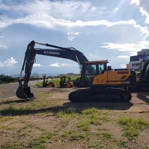 Nouvelle pelle hydraulique Hyundai HX225 à prix réduit avec moteur Cummins moderne d'origine, pelle sur chenilles, garantie 1 an, moteur, pompe, boîte de vitesses - Product Image 2