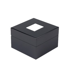 Hộp đựng đồng hồ bằng gỗ sơn mài bóng cao cấp, tùy chỉnh logo, màu đen và nâu, lót nhung, nắp kim loại - Product Image 2