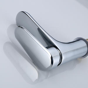 Grifo de lavabo de latón con una sola manija, válvula de cerámica, montaje en cubierta, un solo orificio para lavabos y baños - Product Image 1