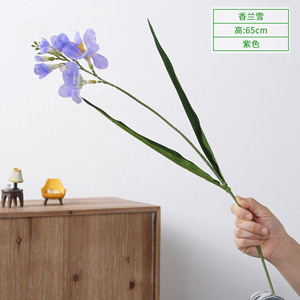 Flor Artificial de Fresia de 65 cm, Rama Individual Morada, Decoración para Bodas y Hogar - Product Image 1