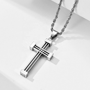 ARNAN Collier croix en acier inoxydable <span class=keywords><strong>Combinaison</strong></span> multicouche Pendentif <span class=keywords><strong>de</strong></span> couple hip-hop à la mode personnalisé pour hommes en acier inoxydable - Product Image 2