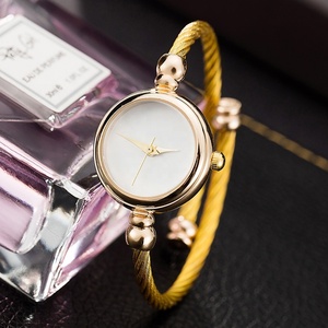 Montres pour femmes à la mode, belles et bon marché, vente en gros en Chine, échantillon de <span class=keywords><strong>montre</strong></span> bracelet à prix abordable - Product Image 4