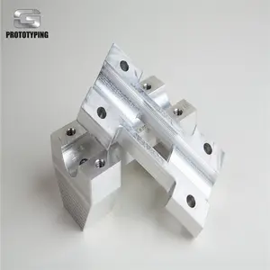 Oem Hoge Precisie 4 Axis Cnc Bewerkingscentrum Draaibank Machine Aangepast 304 Rvs Motorfiets Automotive Onderdelen