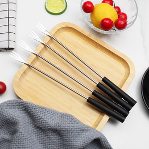 Conjunto de Garfos de Frutas Modernos com Cabo de Madeira PP, Minimalistas, Seis Peças, com Garfos de Queijo e para Hot Pot Estilo Ocidental - Product Image 3