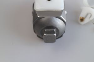 Articulación de rodilla de un solo eje con conector de articulación de rodilla protésica de bloqueo adecuado <span class=keywords><strong>para</strong></span> rodillas dañadas - Product Image 4