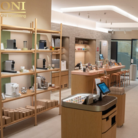 Meuble mural personnalisable en MDF ONI Shopfitting avec éclairage LED pour caisse, comptoir d'accueil, café, boulangerie, présentoir alimentaire