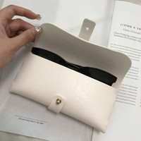 Boîte à lunettes en cuir PU blanc noir de luxe avec logo personnalisé paquet d'étuis à lunettes de soleil avec logo personnalisé