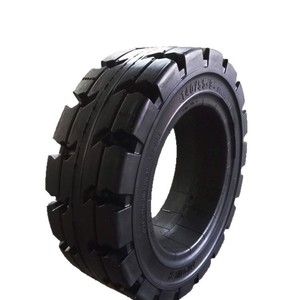 Neumático de caucho sólido Topower 140/55-9 para montacargas de alta resistencia y tracción - Product Image 3