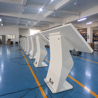 32 43 49 55 65 İnç Çoklu Dokunmatik Ekranlı Kiosk, K Tipi Taban ve Ofisler İçin Kuyruk Yönetim Sistemi ile