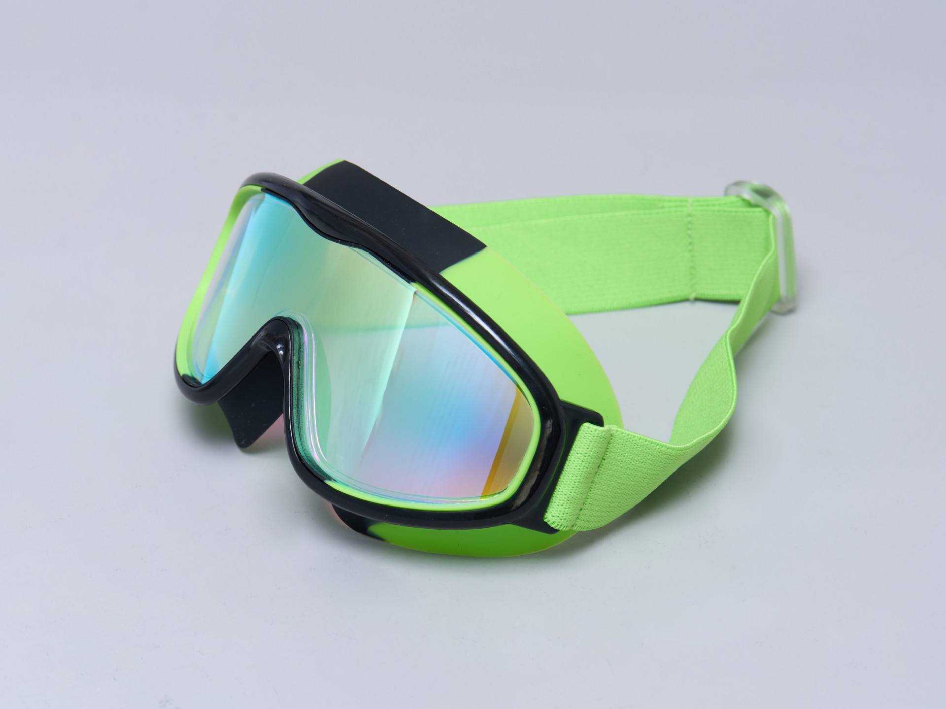 สีเขียว