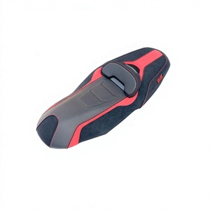 Asientos mejorados para Yamaha XMAX 2023-2026, Edición 25 Aniversario, asiento cómodo y bajo. - Product Image 1
