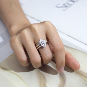 Anillo de Diamante Cultivado en Laboratorio en Oro Blanco PT950 MSR-1528 de Messi Jewelry para Mujer - Product Image 5