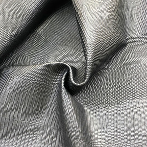 Cuir de vachette véritable gaufré à motif lézard noir pour meubles, chaussures et sacs à main - Prix spécial - Product Image 6