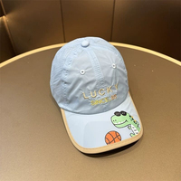 Gorra con estampado de dinosaurios de dibujos animados para niños, sombrero para el sol ligero de secado rápido para bebés, uso diario al aire libre