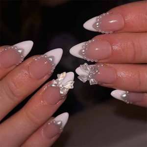 Uñas Postizas al por Mayor, 24 Piezas, Estilo Francés, Cortas, Almendradas, Blancas, con Lazos - Product Image 1