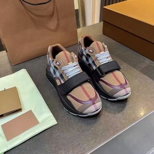 Trendy sports <b>shoes</b> with soft soles, comfortable for outdoor use, tennis <b>shoes</b> with checkered patterns, luxurious men's <b>shoes</b> - Product Image 3