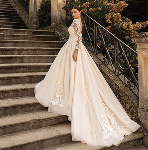 Abiti da Sposa Moderni a Prezzo di Fabbrica, Nuovo Modello Semplice in Pizzo, Sexy con Piccolo Strascico, Aderente, Maniche Lunghe, Applicazioni Floreali, Stile Sirena - Product Image 4