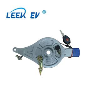 Verrou antivol universel LEEK EV avec dispositif de verrouillage d'extension pour 100 modèles et plaquettes - Product Image 3