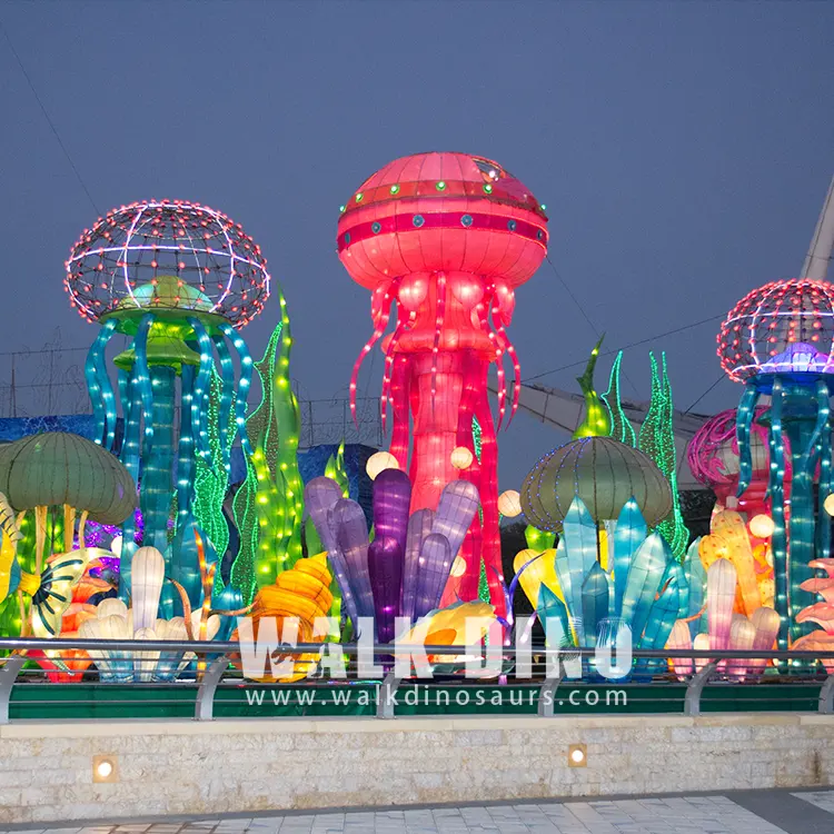 I produttori di lanterne cinesi hanno personalizzato la decorazione delle prestazioni della lanterna all'aperto ha condotto la lanterna di simulazione