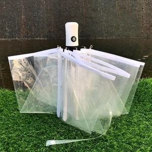 Paraguas de Boda de 21 Pulgadas con Impresión Personalizada, Diseño Moderno, POE Transparente, Paraguas de Lluvia Plegable de 3 Secciones, OEM, Control Automático, Paraguas Transparentes para la Lluvia - Product Image 6
