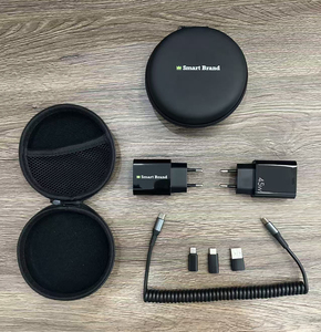 Juego de Cable USB C Retráctil de 60W y Cargador PD de 45W con Puntas Intercambiables, con Logotipo Personalizado, para Viajes de Negocios y Regalos Tecnológicos - Product Image 2