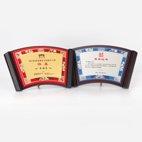Plaque de bureau flottante en MDF dorée personnalisée pour certificat, récompense ou trophée