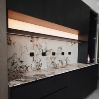 Buffet Senger de luxe avec fond en pierre, contraste grain de bois, éclairage LED personnalisé, meuble bar à sec pour maison moderne