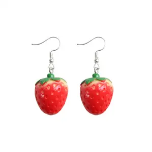 UNIQ Fruit Strawberry Earring Female Beautiful Girl Simulation Red Strawberry Dangle Earring for Women Jewelry Accessories