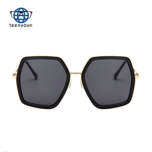 Teenyoun Square Luxury <strong>Sun</strong> <strong>Glasses</strong> Brand Designer <strong>Ladies</strong> Oversized Crystal Sunglasses Women Big Frame Mirror <strong>Sun</strong> <strong>Glasses</strong> Female - Product Image 4