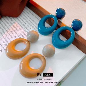 ต่างหูเงินแท้ทรงเข็มเงินฮ่องกง ดีไซน์ทันสมัย หรูหรา  แฟชั่นเฉพาะกลุ่ม  รูปทรงผีเสื้อ  ประดับเพชรทรงรี  สำหรับผู้หญิง - Product Image 5