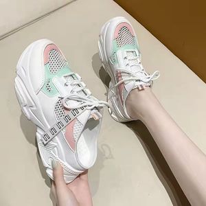 Zapatos de mujer, sandalias de primavera, nuevas sandalias de malla transpirable para mujer, zapatos deportivos casuales con plataforma, calzado exterior tipo pantuflas. - Product Image 3