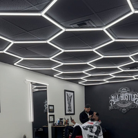 Éclairage de Plafond LED Hexagonal Contation 110/220 V 9 LED pour Atelier, Garage et Concessionnaire Automobile