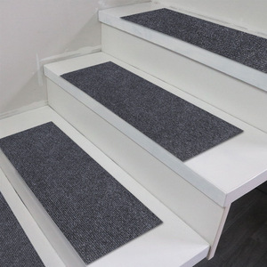 Marches d'escalier antidérapantes autocollantes, installation facile, design minimaliste pour escalier - Product Image 1