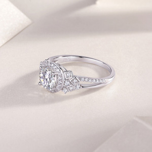 Anillos <span class=keywords><strong>de</strong></span> Compromiso y <span class=keywords><strong>Promesa</strong></span> <span class=keywords><strong>de</strong></span> <span class=keywords><strong>Matrimonio</strong></span> <span class=keywords><strong>de</strong></span> Plata 925 con Moissanita VVS <span class=keywords><strong>de</strong></span> 1CT, Corte Redondo, Chapados en Oro Blanco, Antideslustre, Joyería Fina para Dedo - Product Image 4
