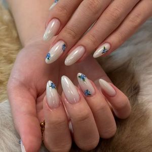 <span class=keywords><strong>Uñas</strong></span> <span class=keywords><strong>Postizas</strong></span> Francesas con Diseño Floral, Medianas, Almendradas, Brillantes y Elegantes para Uso Diario - Product Image 5