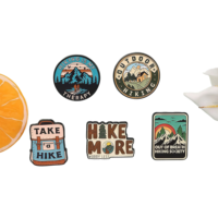 Pin de Solapa Personalizado de Níquel Negro Esmaltado para Aventuras al Aire Libre, Insignias con Logotipo Personalizado, Venta al por Mayor, Promocional, Directo de Fábrica