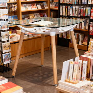 Cafetería Librería con Mesas de Comedor de Tamaño y Altura Modificables, Diferentes Opciones de Materiales, Espacio de Almacenamiento Abierto y Construcción Segura - Product Image 4