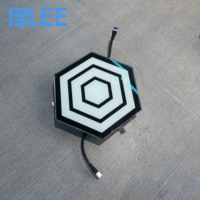 Jeu de lancer interactif personnalisable avec éclairage LED RGB et logiciel contrôlé par PC pour les défis de réaction sportifs en équipe