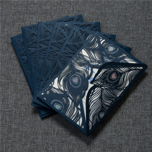 Nouvelles invitations de mariage bleu marine découpées au laser avec plumes de paon – Cartes élégantes et abordables en papier, style européen, 1 couleur - Product Image 3