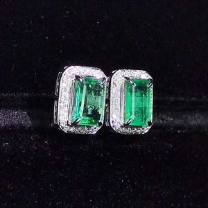 SGARIT Luxurious Party Women Jewelry Green Gemstone <strong>Earring</strong> 18k <strong>Gold</strong> 1.05ct Natural <strong>Emerald</strong> Stud <strong>Earring</strong> - Product Image 4