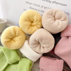 Haute Qualité Hiver Solide Couleur Coton <span class=keywords><strong>Chaussettes</strong></span> Femmes Épais Slouch <span class=keywords><strong>Laine</strong></span> Moyen Tube <span class=keywords><strong>Chaussettes</strong></span> - Product Image 4