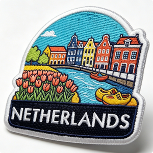 Patch brodé Pays-Bas avec tulipes et maisons de canal, forme irrégulière, applique à coudre, cadeau décoratif - Product Image 5