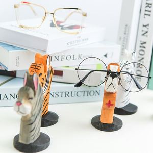 Présentoir artisanal en bois massif écologique pour lunettes, sculpté, idéal pour Noël - Product Image 4