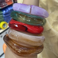 Bracelet jonc en acrylique en stock, prêt à être expédié rapidement, bracelet jonc en résine coloré, délicat, minimaliste et épais