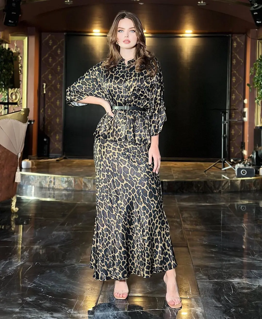 2024 Abaya Muslim Women Islamic Evening Dresses For Girls UK Leopard Print Skirt And Long Sleeve Shirt Set Muslim Dress Trending