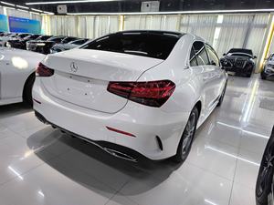 Guazi Mercedes-Benz <span class=keywords><strong>Classe</strong></span> <span class=keywords><strong>A</strong></span> 2021 Facelift d'<span class=keywords><strong>occasion</strong></span> de haute qualité, berline sportive <span class=keywords><strong>180</strong></span> L, <span class=keywords><strong>essence</strong></span>, vente en gros - Product Image 6