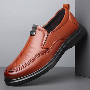 Mocassins en cuir pour hommes, à bout rond, respirants, avec semelle en caoutchouc, chaussures décontractées d'automne pour la conduite et le quotidien - Product Image 1