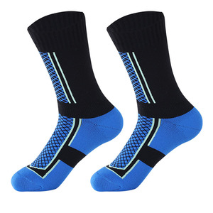 Newest Design Water-Resistant Outdoor <b>Socks</b> Warm Breathable Mid-Calf <b>Socks</b> for Men & Women, Perfect for Ski, Hike, Cycle & Rain - Product Image 4