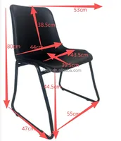 Chaise de bureau empilable en plastique PP avec base en métal noir, pour conférences et formations, moderne et durable